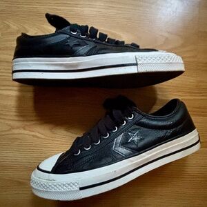 Black Leather Converse Women’s Size 9.5/Men’s 8/ EU 41